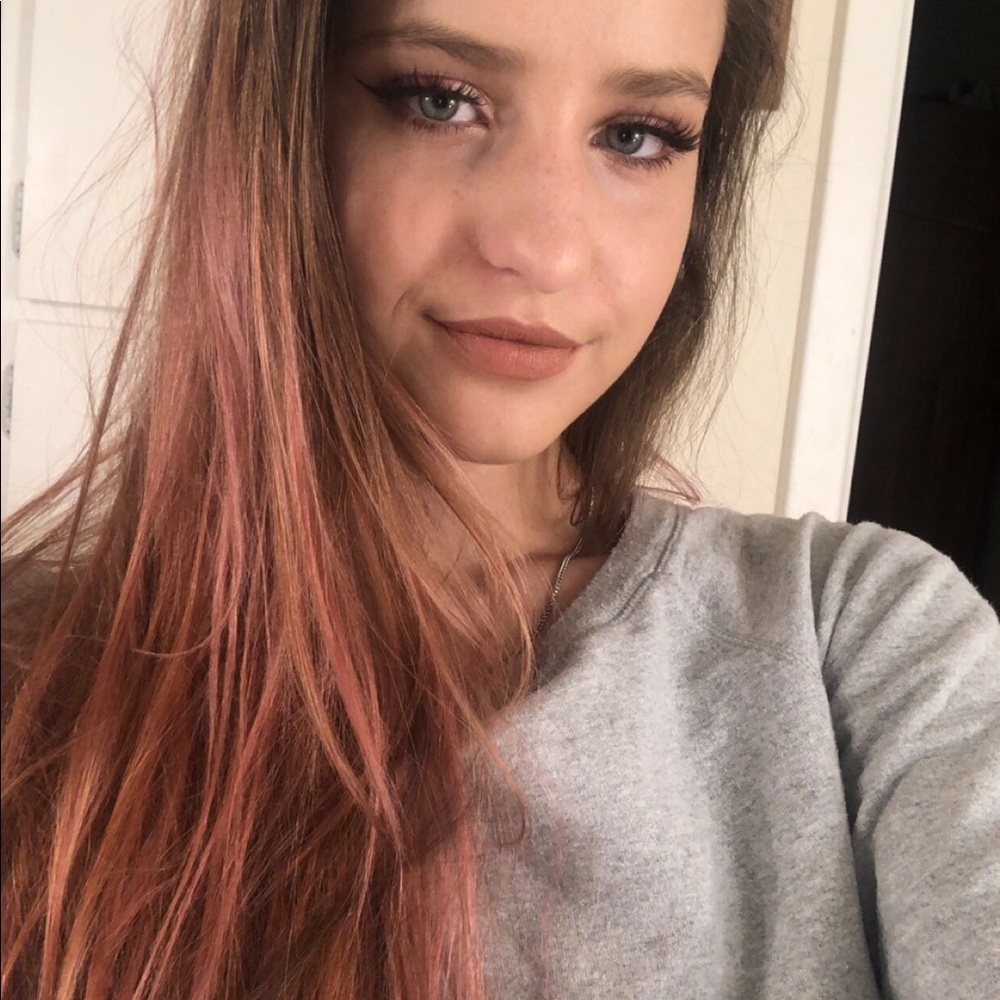 Meet your Posher, Keeley